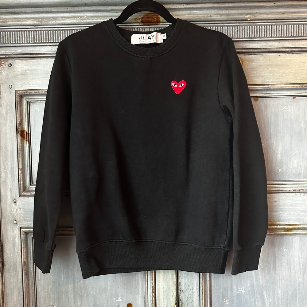 PLAY Heart Logo Black Crewneck Sweatshirt